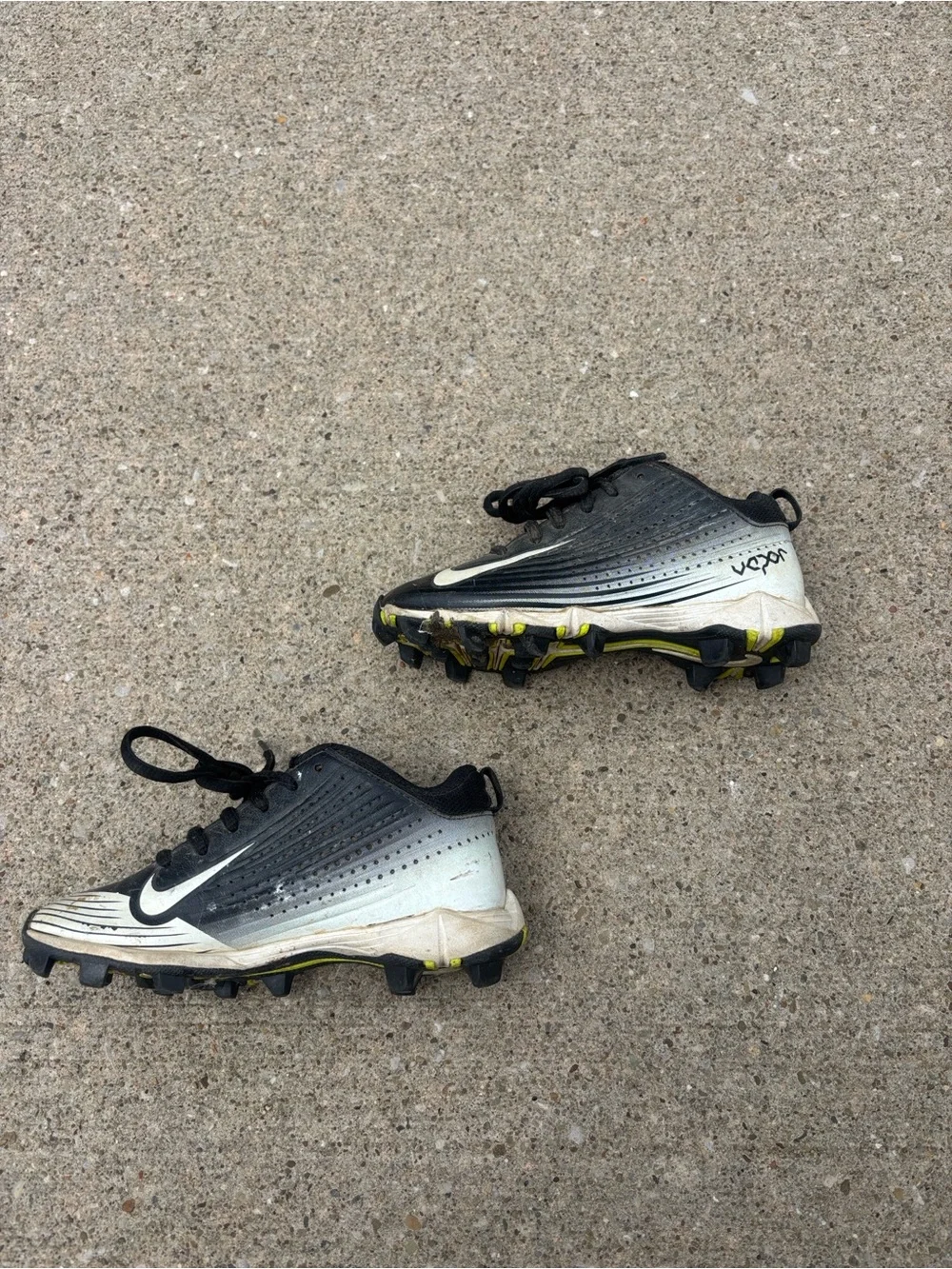 Nike Kids Black and White Vapor Cleats with Swoosh